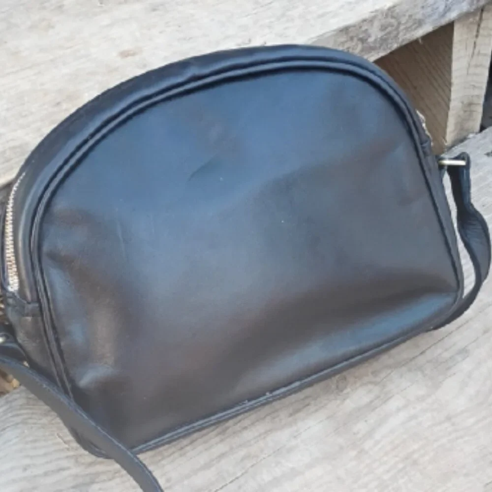 80s Vintage Coach Classic Black Leather Crossbody Bag -  0479-021 Half Moon Rare - Picture 9 of 13